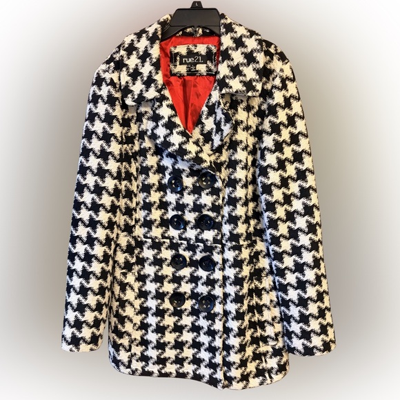 Rue21 Jackets & Blazers - Rue21 Black and White Houndstooth Pea Coat
